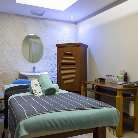 Anemon Kent Cigli Hotell