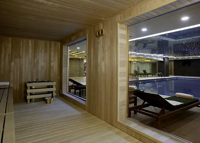 Anemon Kent çiğli Hotel 4*